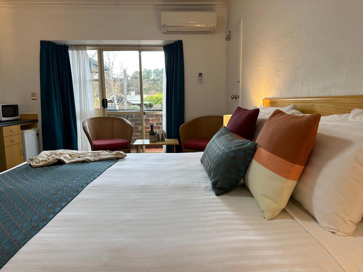 Grand Country Lodge Motel Mittagong Esterno foto