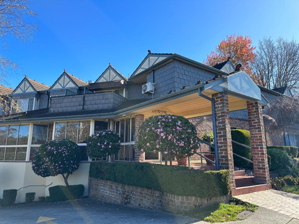 Grand Country Lodge Motel Mittagong Esterno foto