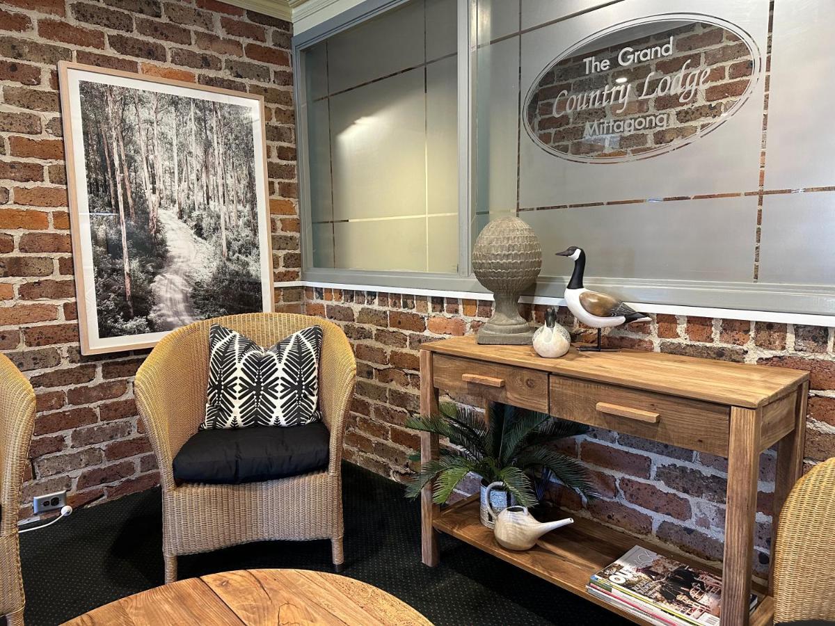Grand Country Lodge Motel Mittagong Esterno foto