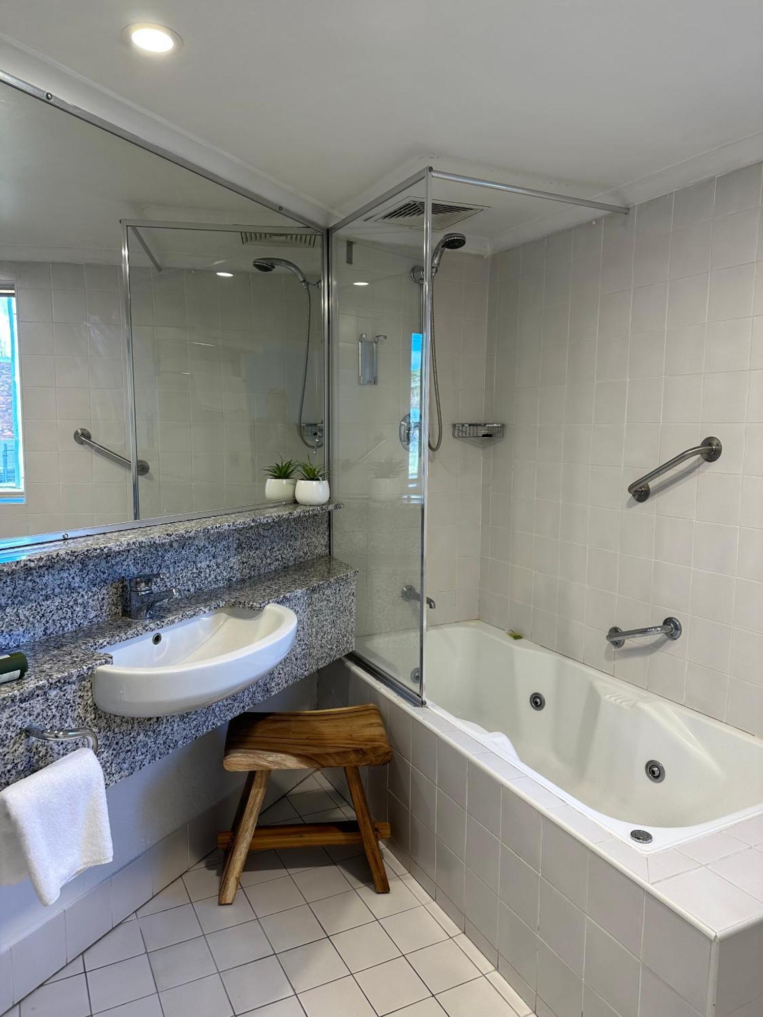 Grand Country Lodge Motel Mittagong Esterno foto